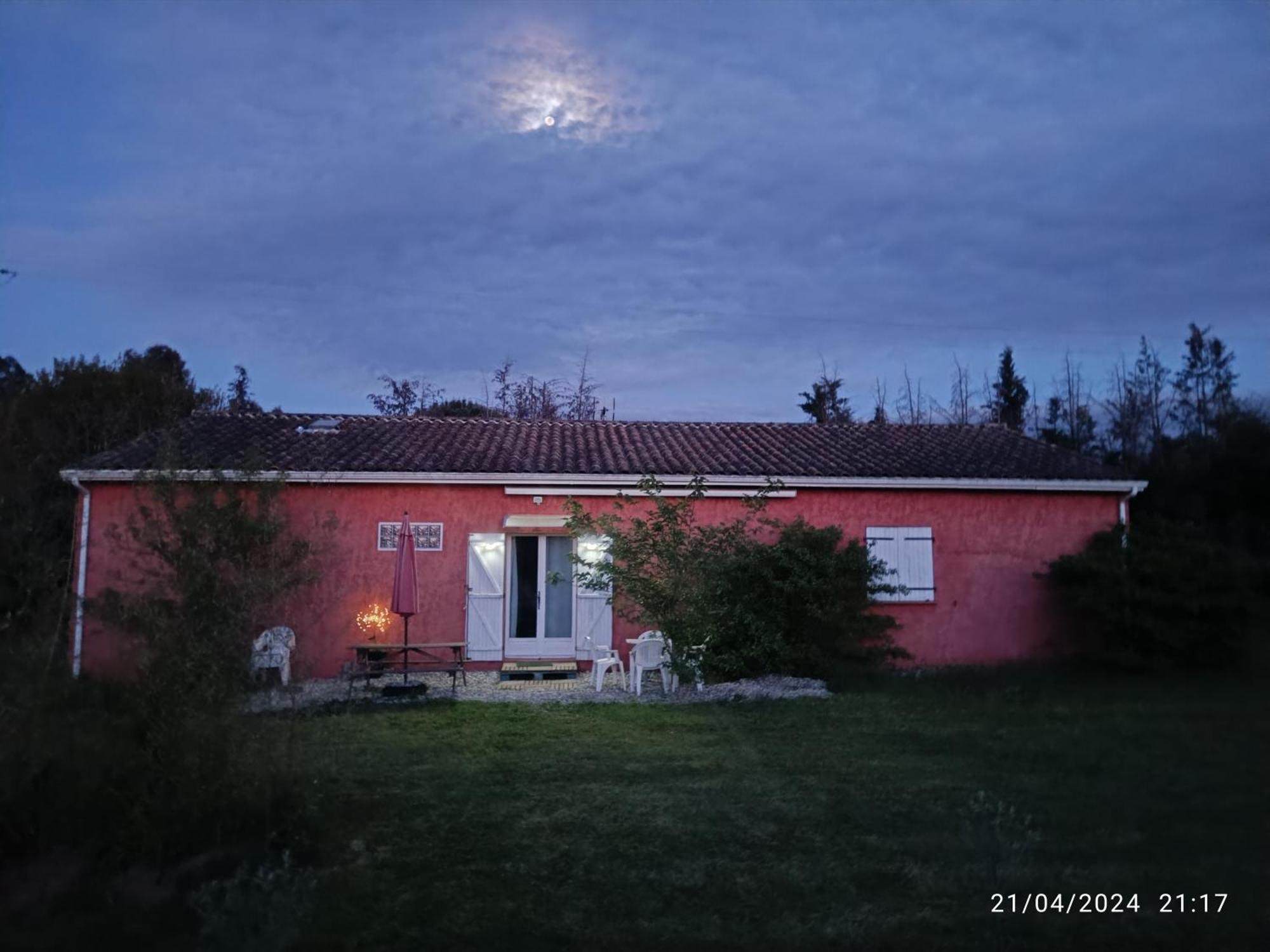 Datcha La Charrette Lavaur  Luaran gambar